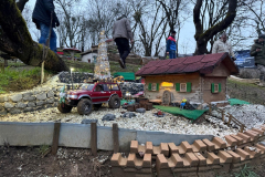 IMG-20251206-WA0276-Gross-Mittel