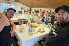 20260326_075919-Gross